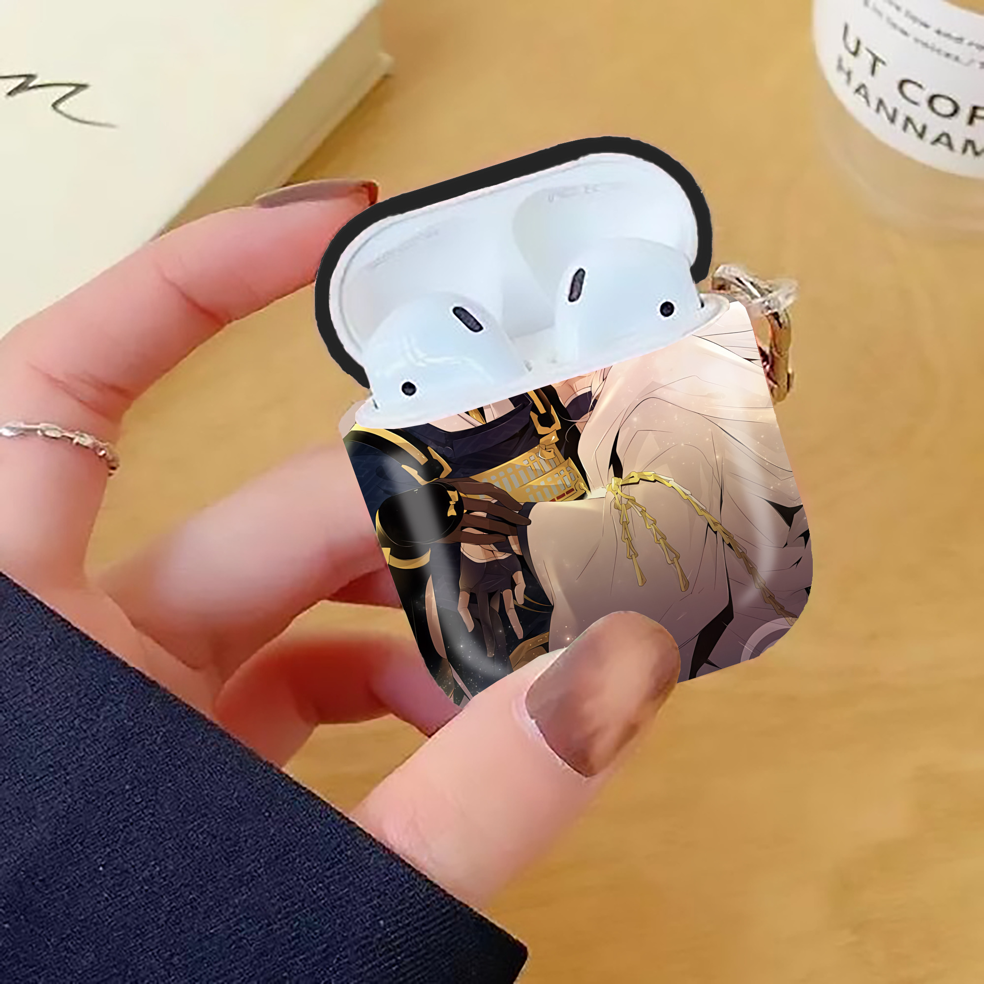 刀剣乱舞 Touken Ranbu AirPods 第2世代保護ケース ハードシェル ブラック 耐衝撃・防指紋・カラビナ付き